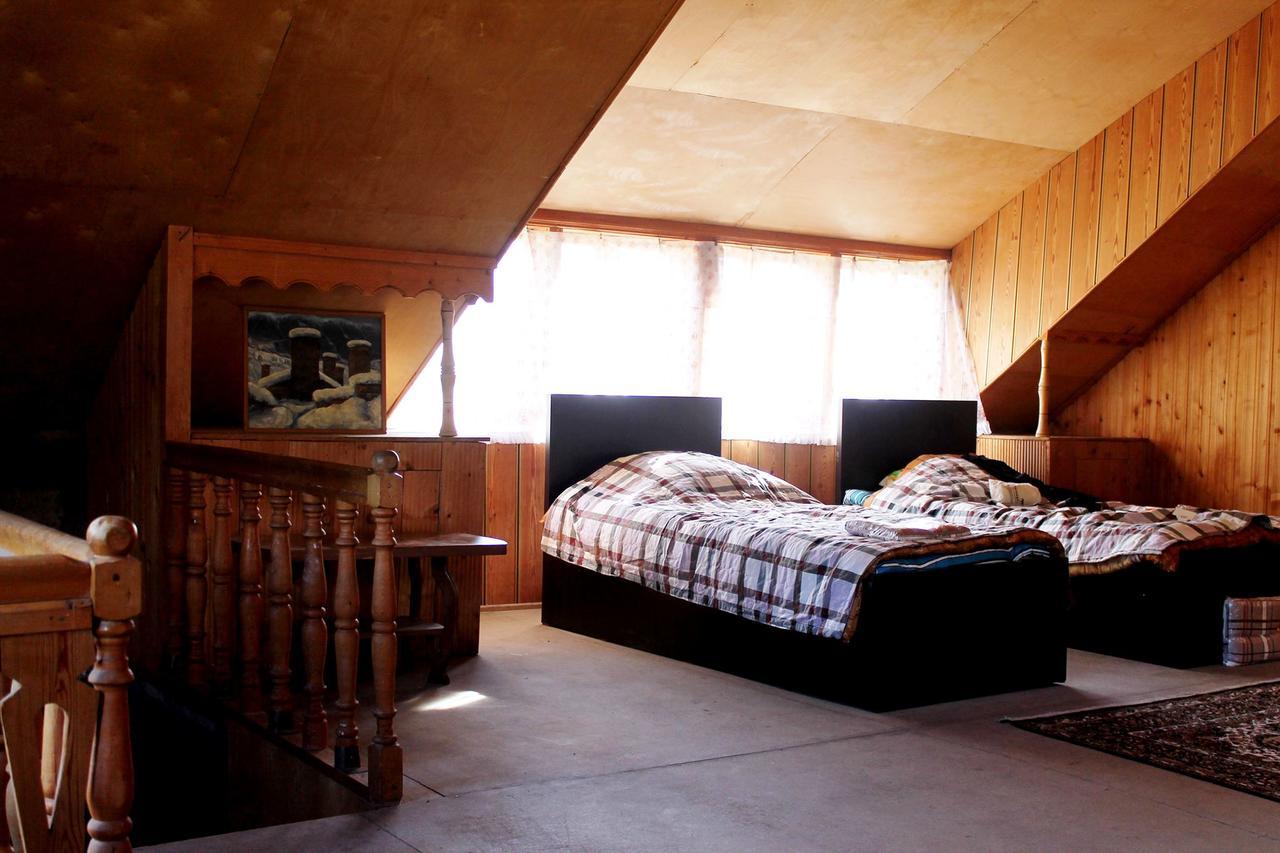 Hostel The Misty Mountains Mestia Ngoại thất bức ảnh